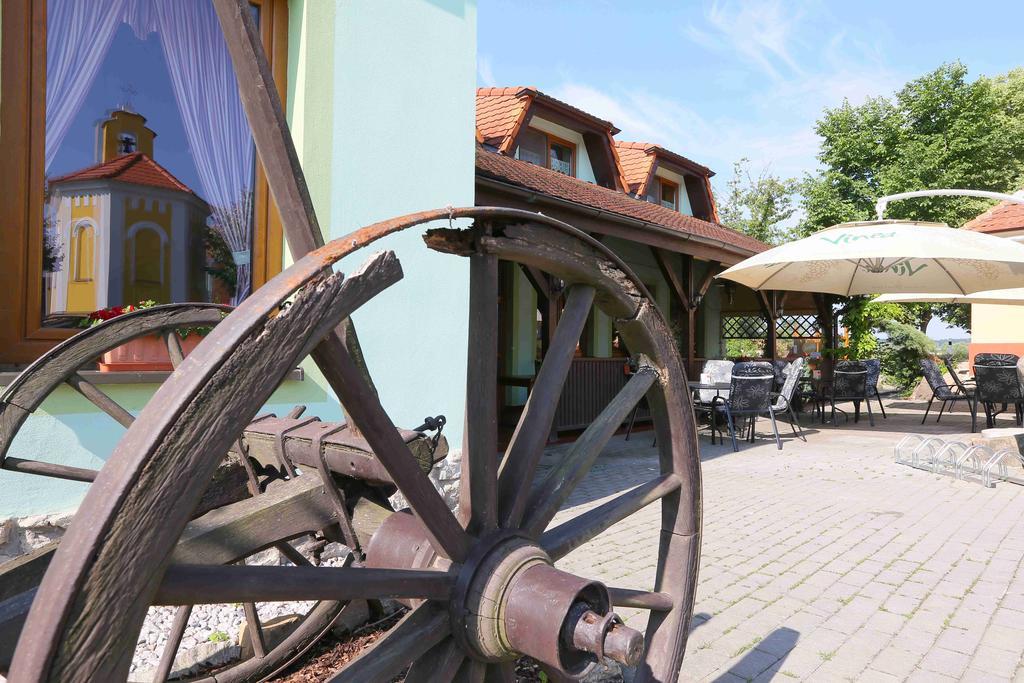 Sindlovska Krcma Hotel Ceske Budejovice Exterior photo